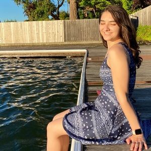 Meet your Posher, Jennifer